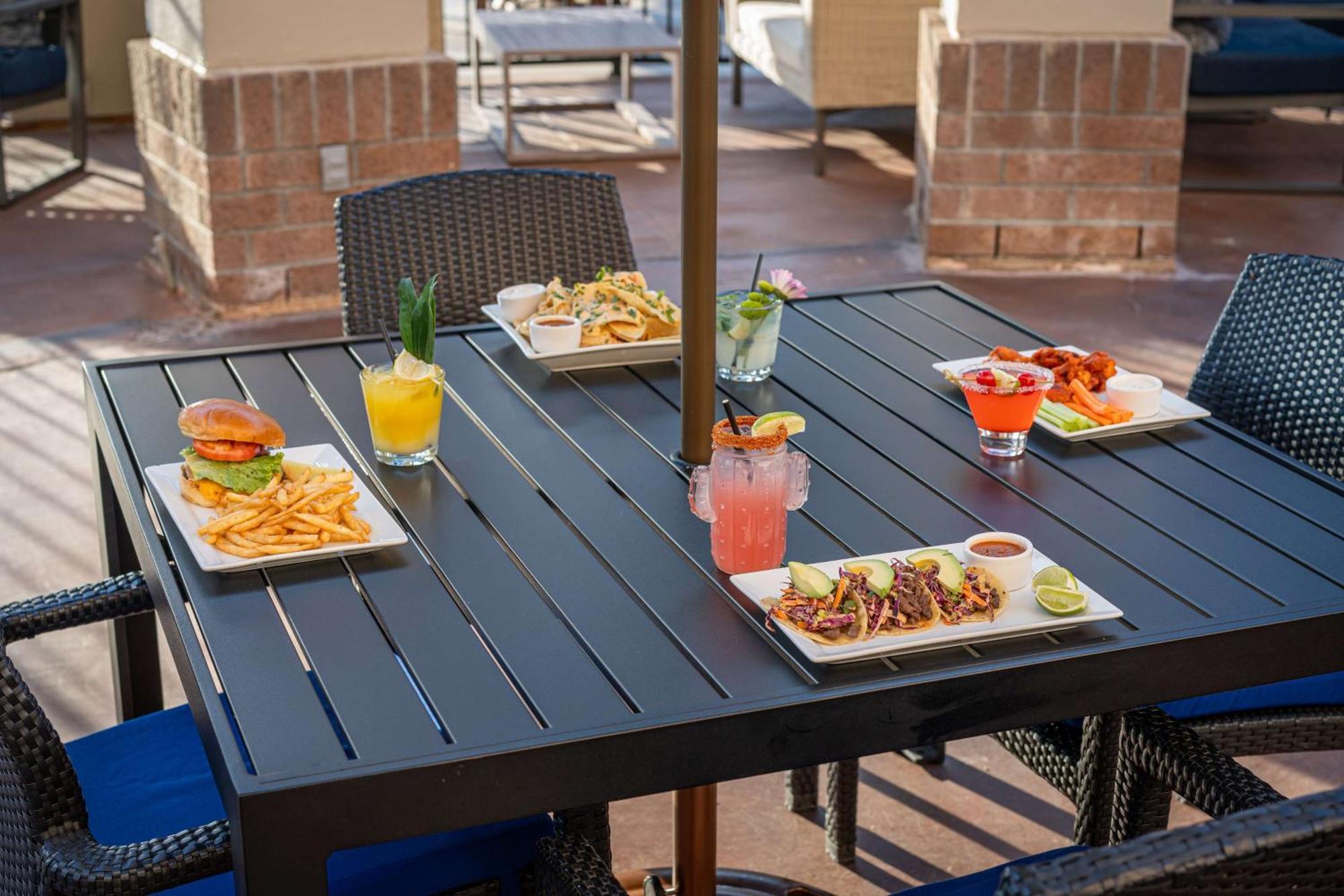 Hilton Garden Inn Scottsdale Old Town Екстериор снимка
