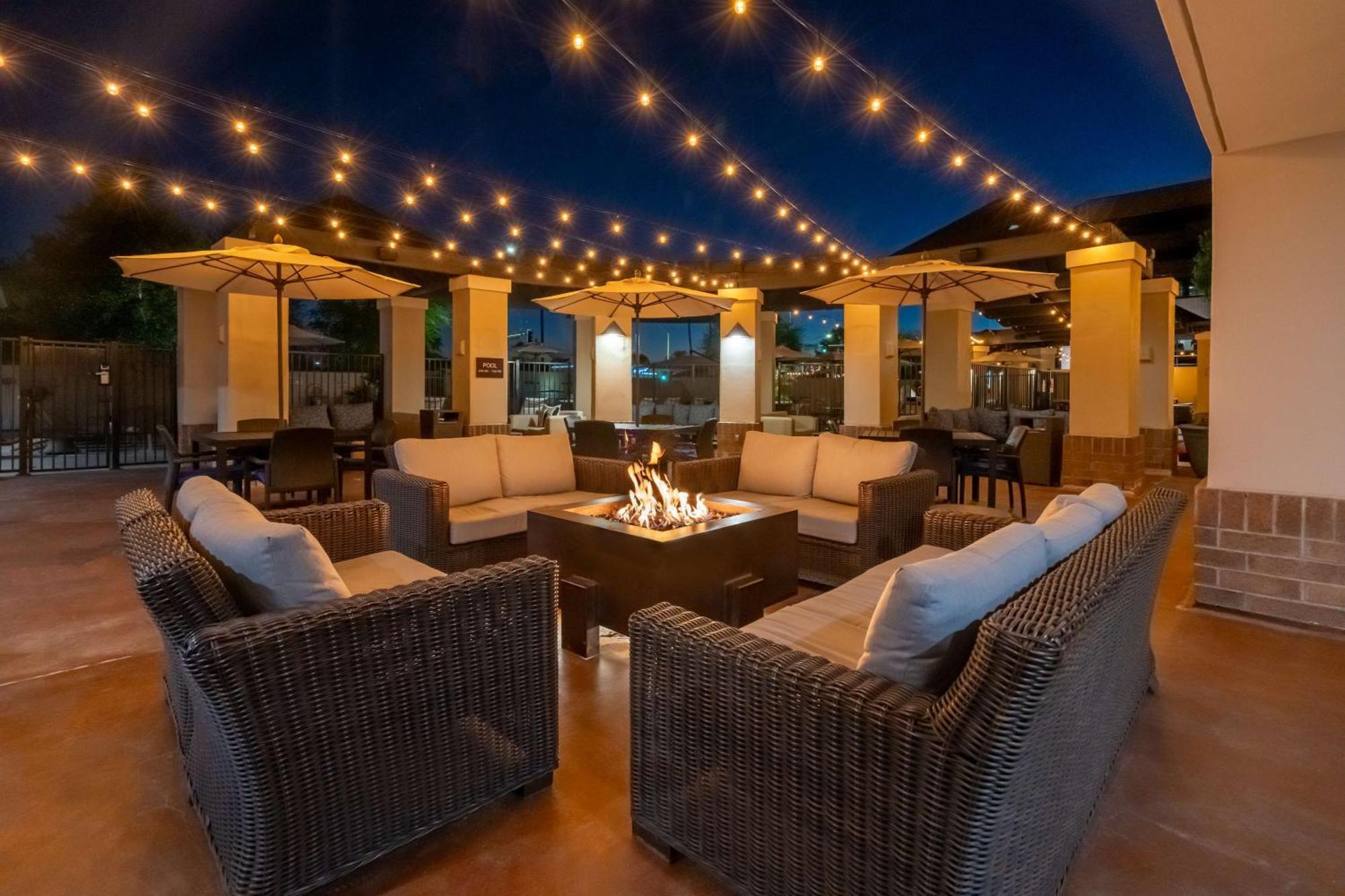 Hilton Garden Inn Scottsdale Old Town Екстериор снимка