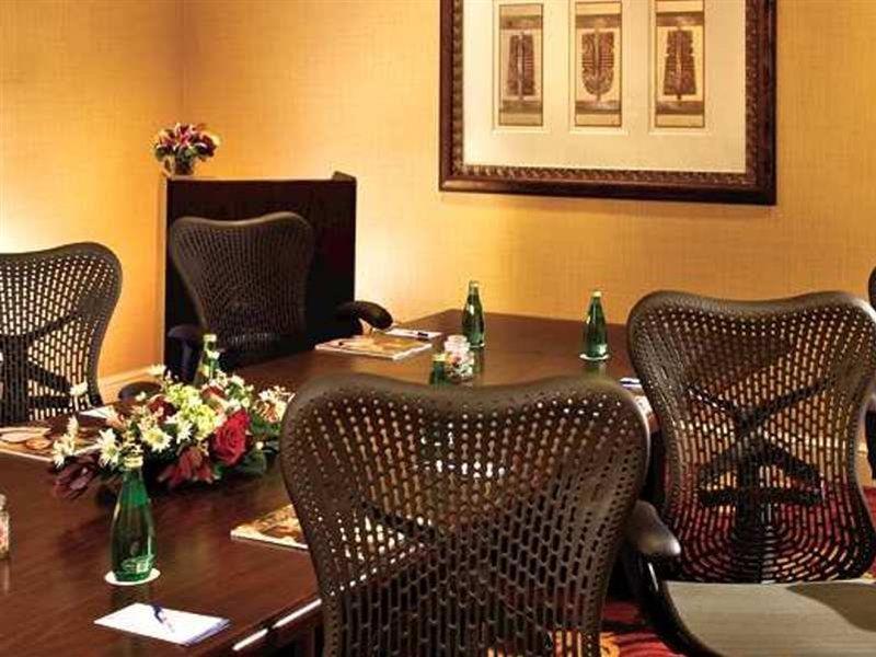 Hilton Garden Inn Scottsdale Old Town Екстериор снимка